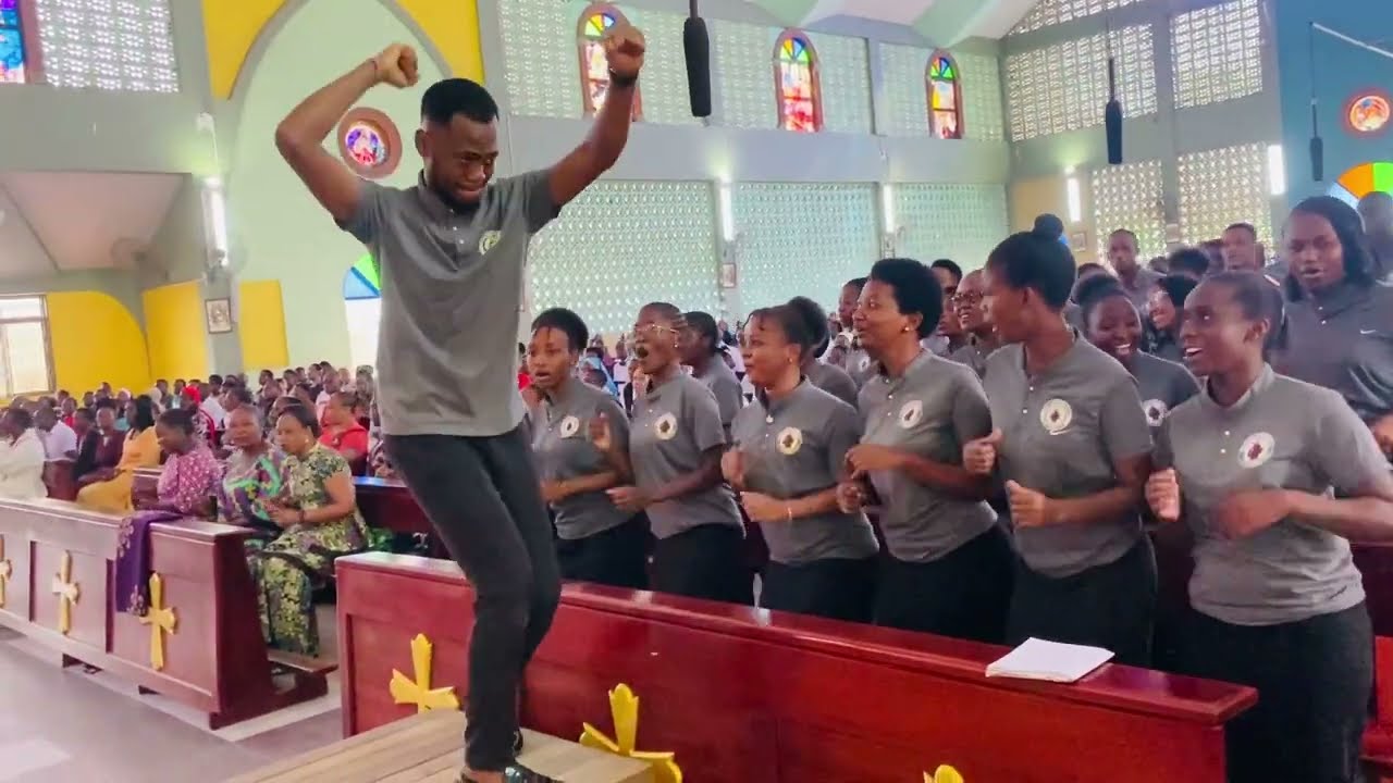 MT. FRANSISKO WA ASIZI (SFAT) TIA- NIMEFUFUKA NA NINGALI PAMOJA NAWE (live performance)
