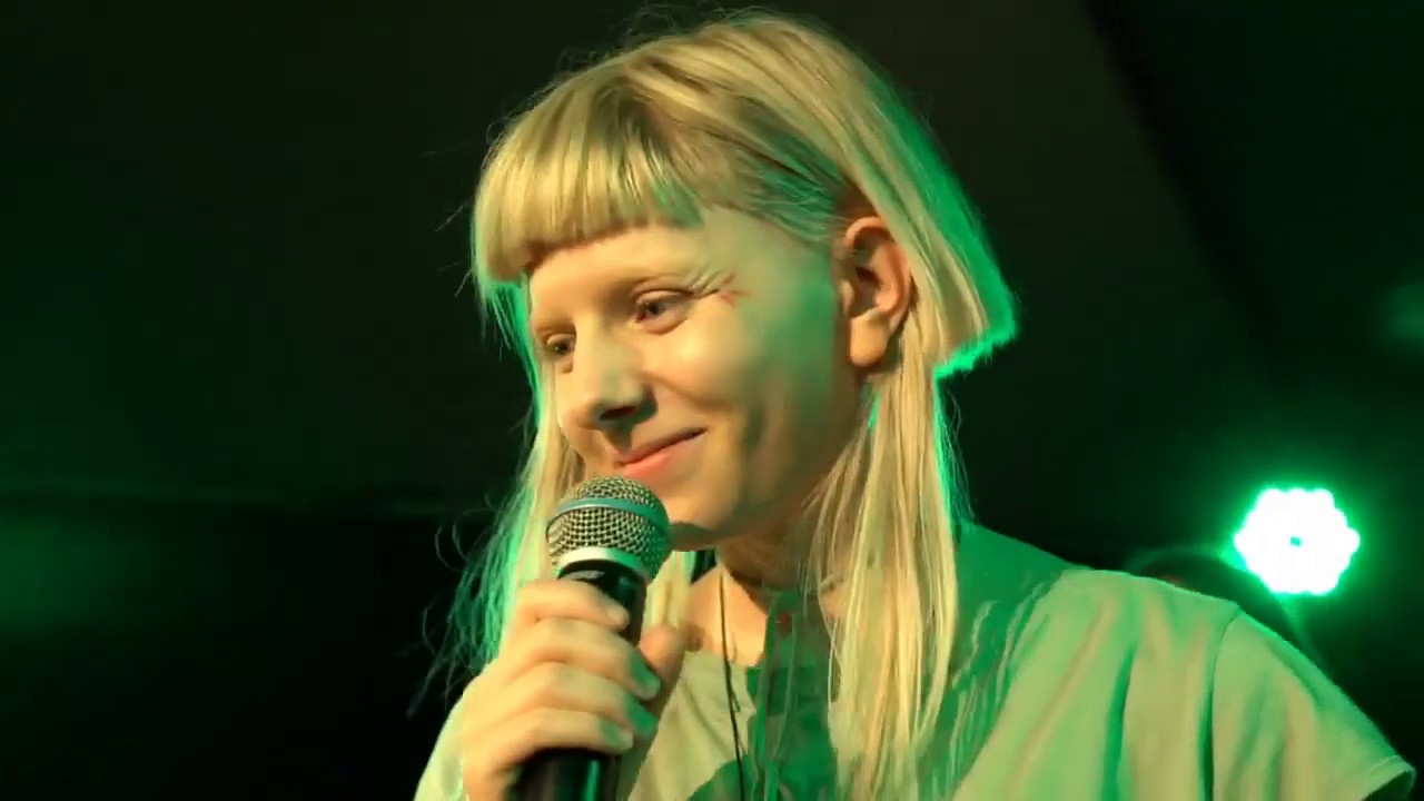 Aurora Pocket Show Live