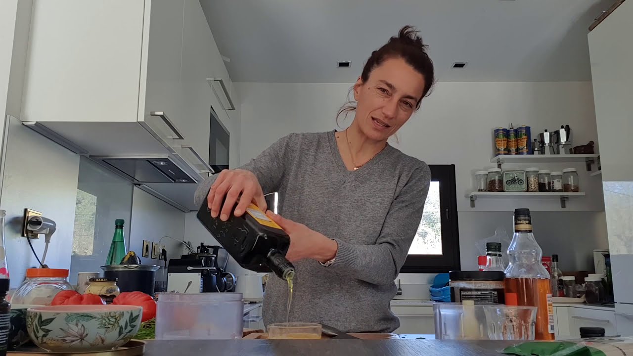 Amazing salad dressing recipes to liven up your bowls