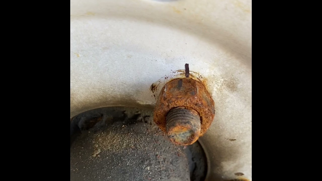 Simple and easy trick to find the torque specs on your trailer lugs