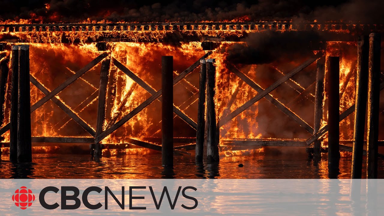 Old rail bridge burns in Richmond, B.C.