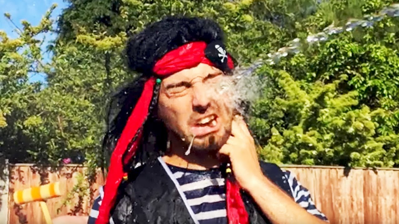 P*SS-FACE PIRATE - Lazy Low Card