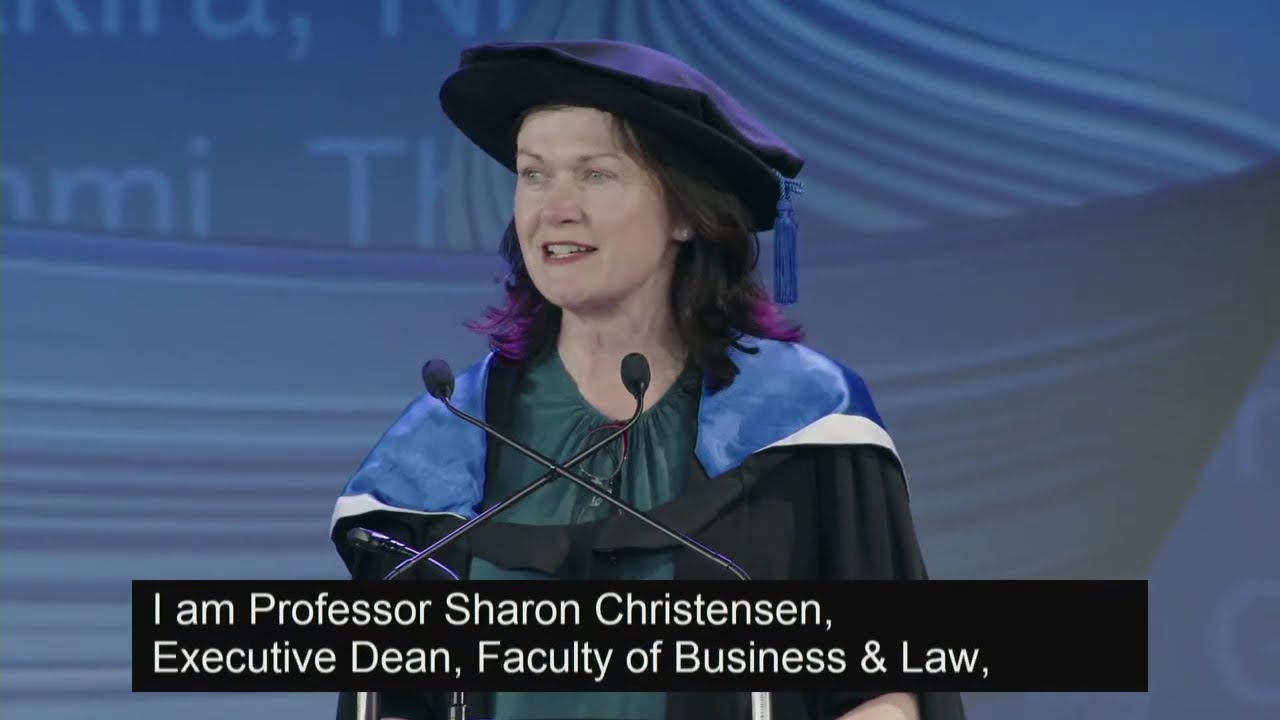 2025 End of Year Graduation - Faculty of Business and Law 3