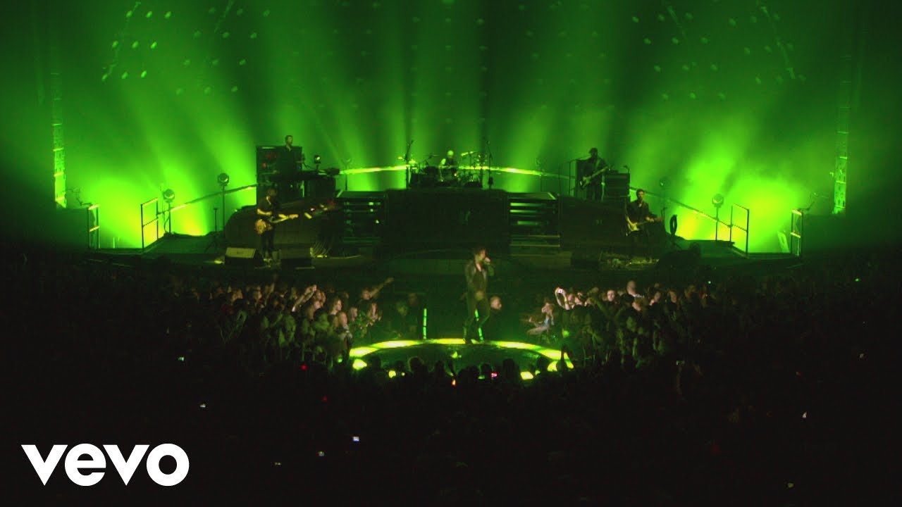 Indochine - Miss Paramount (Black City Tour 3 au Palais 12 de Bruxelles 2014)