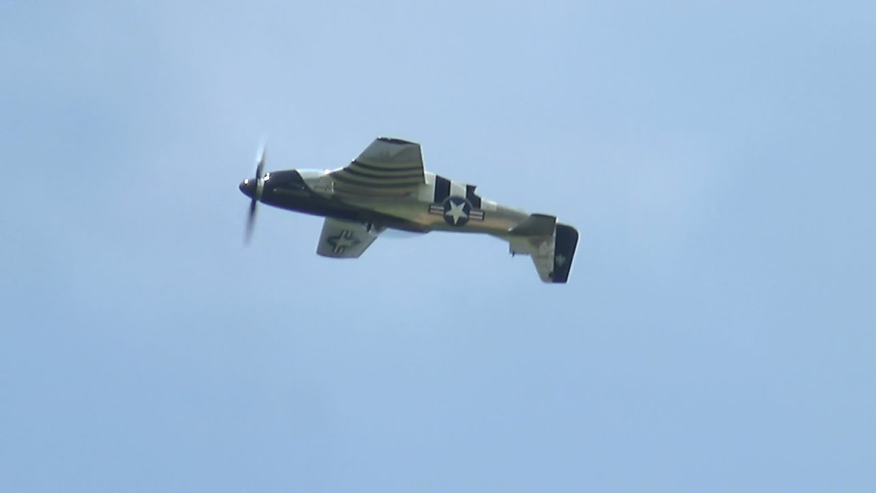 P-51 Quick Silver - Scott Yoak - Geneseo 2015 - Sunday