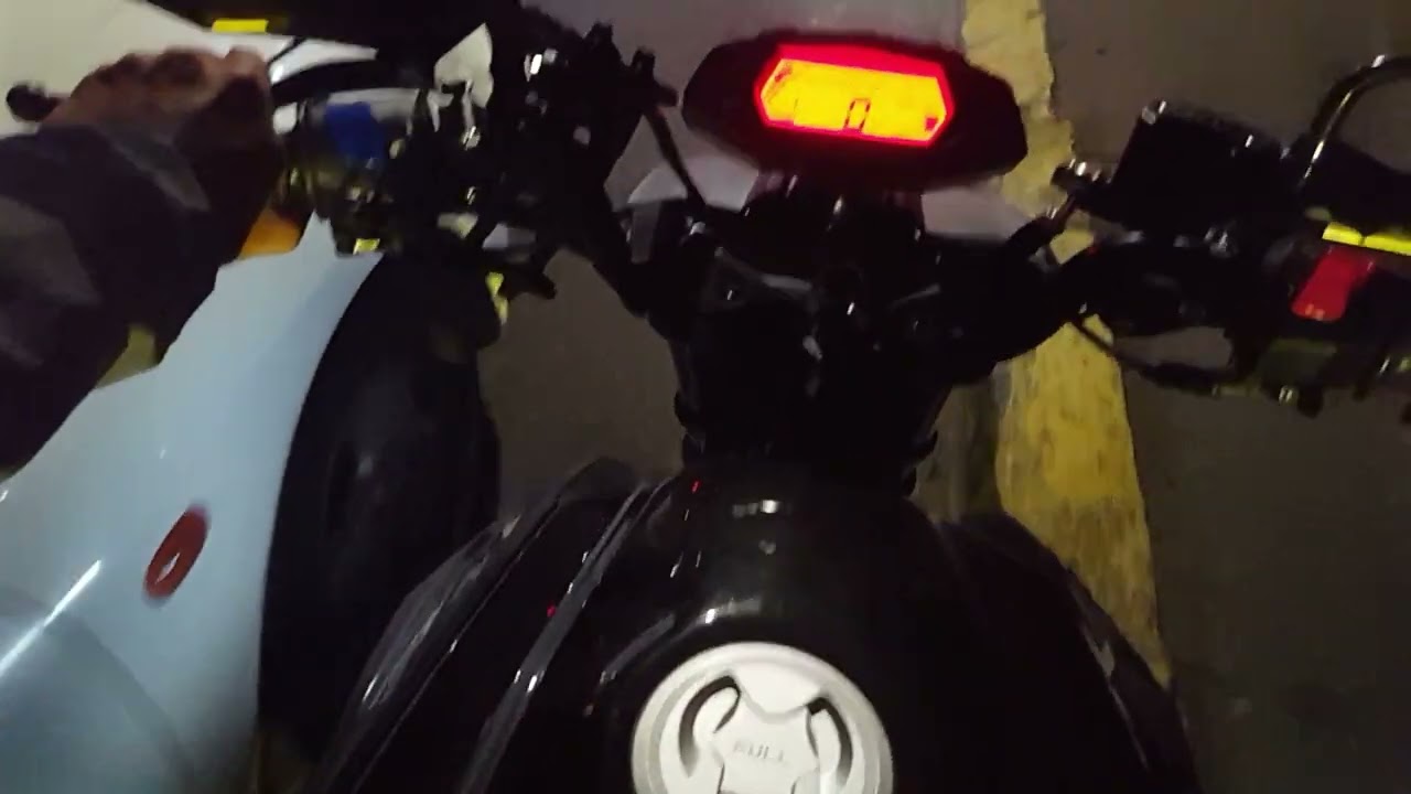CR4 200 Pro Akt -  prueba de manejo  y luces