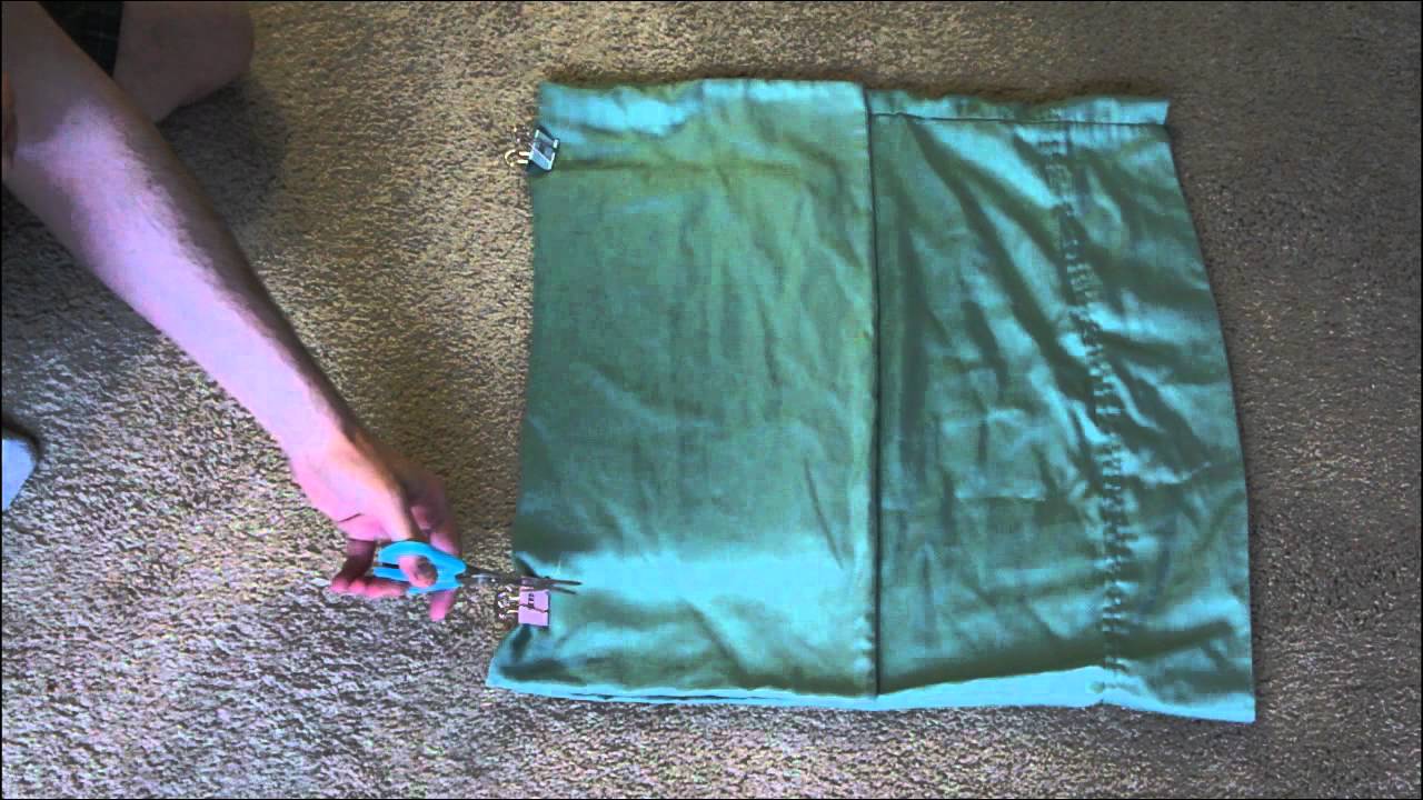 Make a DIY Laptop Sleeve Out of a Pillowcase