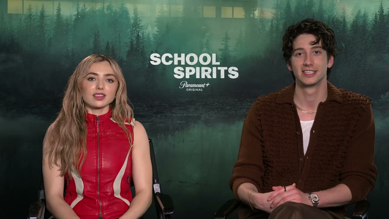 Milo Manheim & Peyton List Break Down Ghost Dating and Wally’s Smolder | School Spirits