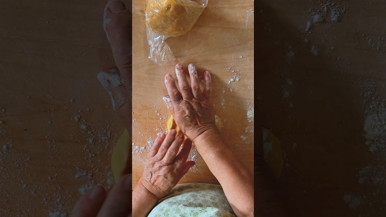 Cooking some new things with the Greta italian Nonna Angelina ❤️👩🏻‍🍳🍽️ 
