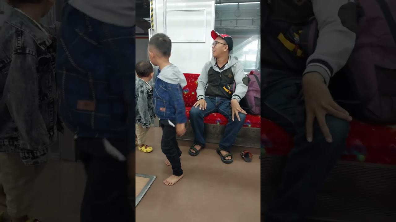naik krl #krl  # fyp  berenaang naik plosotan #fyp  #jangkauanluas  (3)