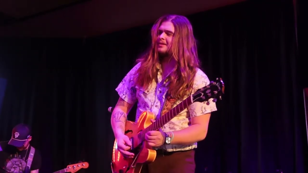 COLIN STOUGH cover of Free Bird,  Barnstormer's, Williamson, GA 2☆1☆25