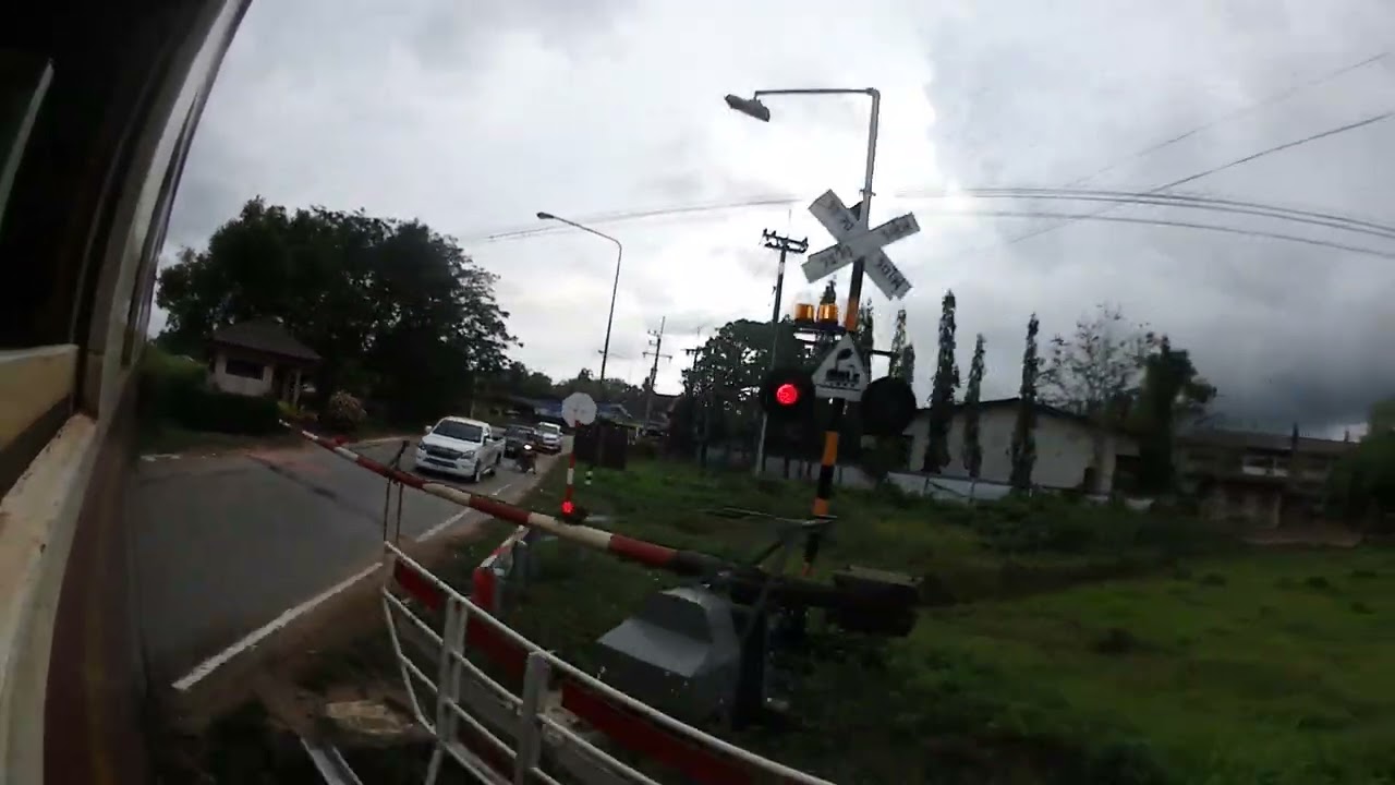 Thung Song - Chumpton 🇹🇭 — Uncut Walking Through Thailand part 12