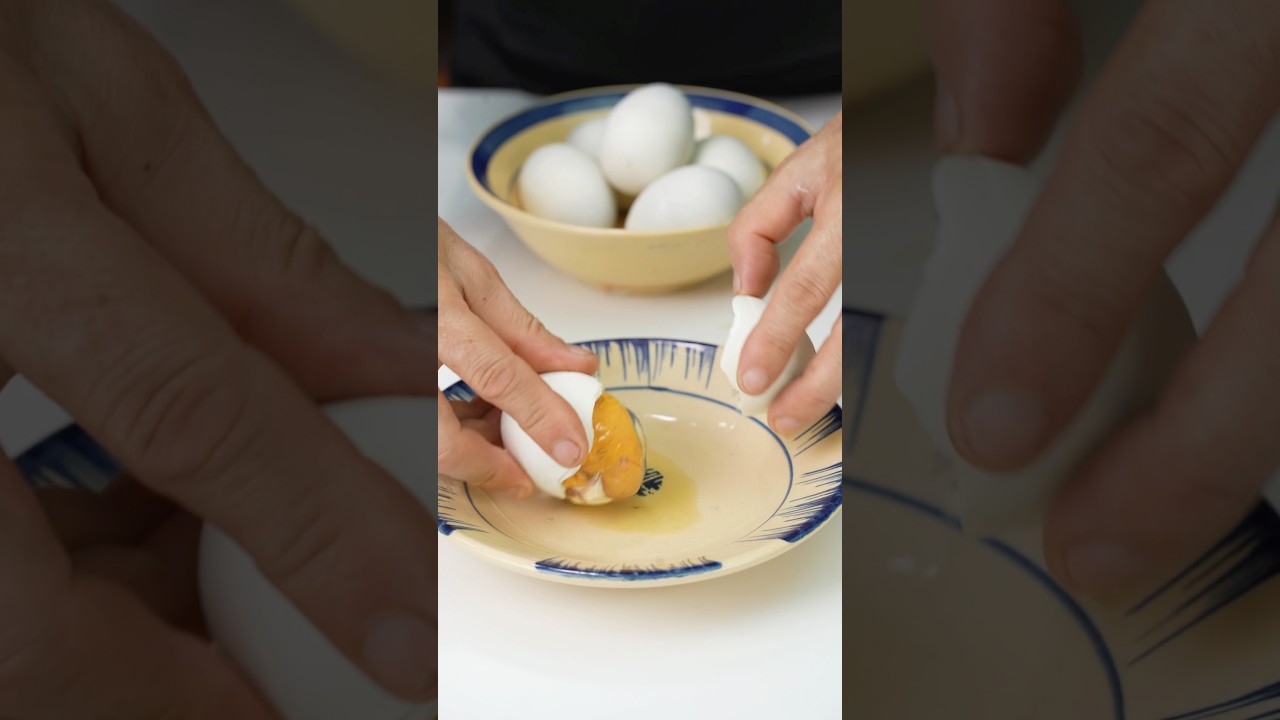 Vịt lộn hầm ngải cứu bổ dưỡng - Try spooky yet nutritious dish for Halloween