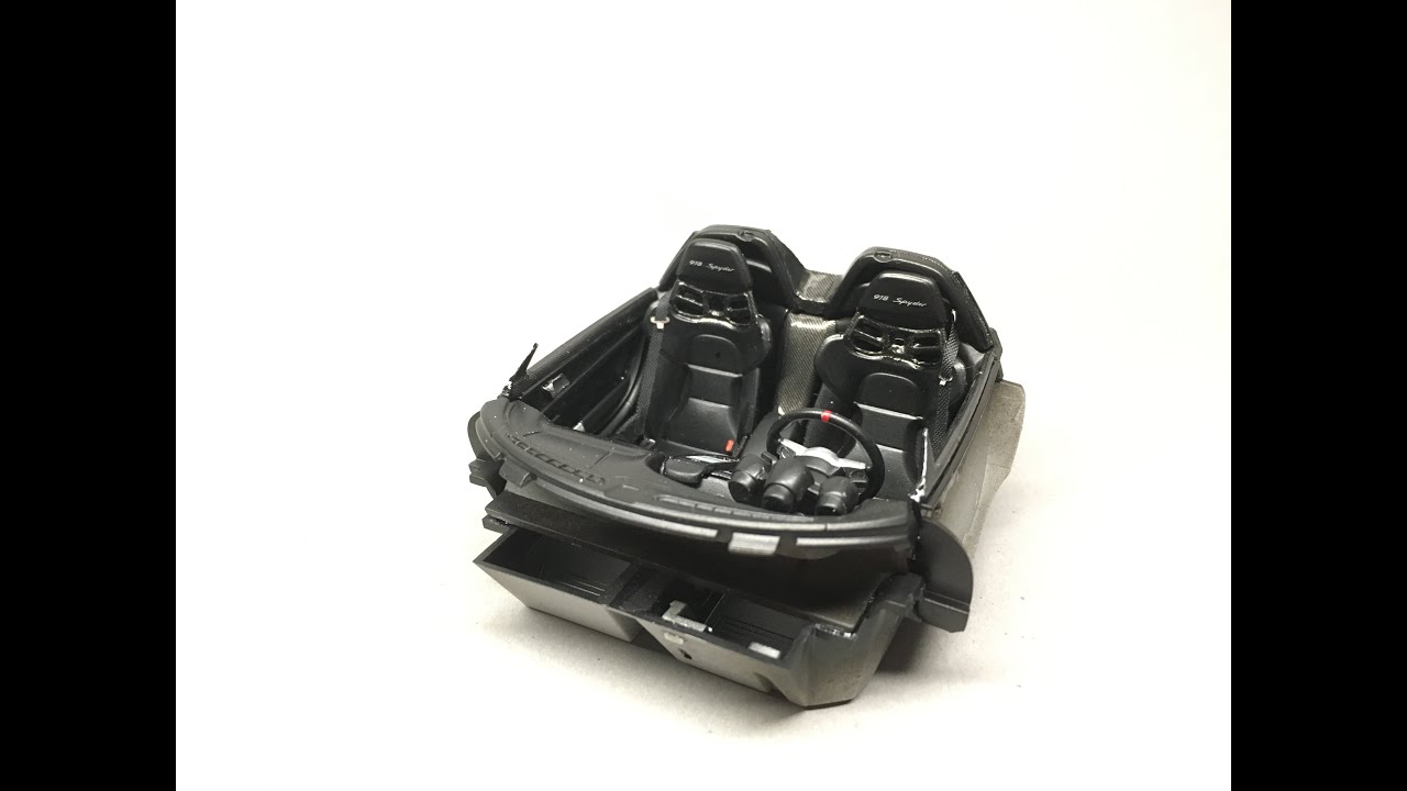 Revell: Porsche 918 Spyder Part 6
