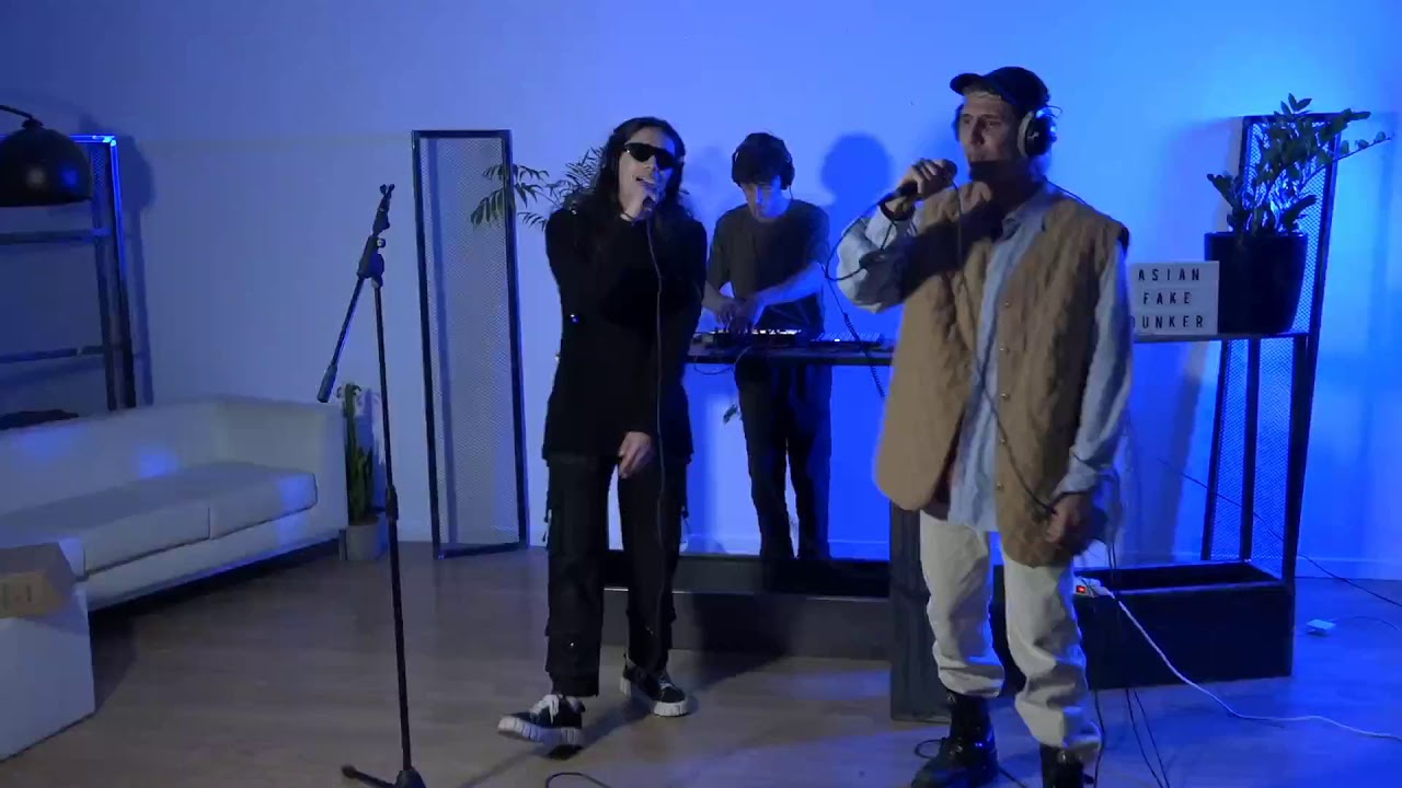Sxrrxwland - Facebook (Live @ LIVE+MEET on Asian Fake Twitch, 10/12/2020)