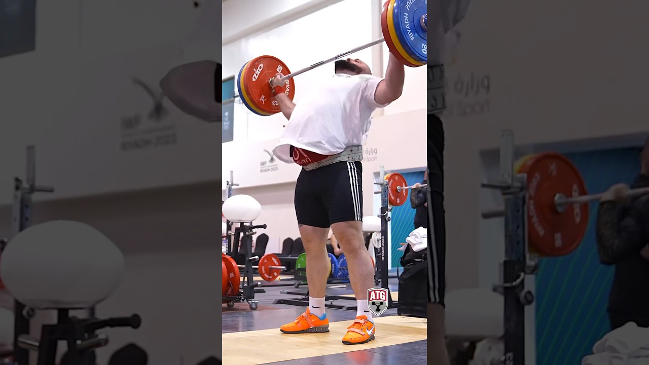 Lasha Talakhadze 🇬🇪 145kg / 319lbs Muscle Snatch! #musclesnatch #weightlifting #slowmotion