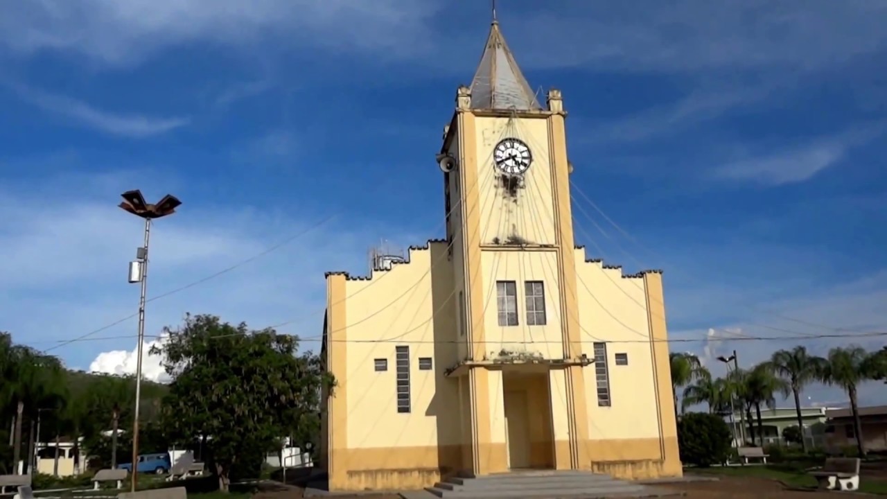 S&atilde;o Jos&eacute; da Barra/MG - Igreja Matriz / Pra&ccedil;a