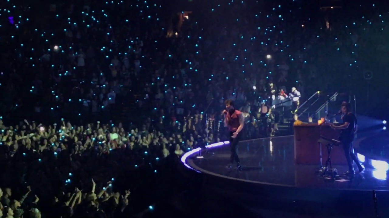 Shawn Mendes - Mercy (Live in Oakland)