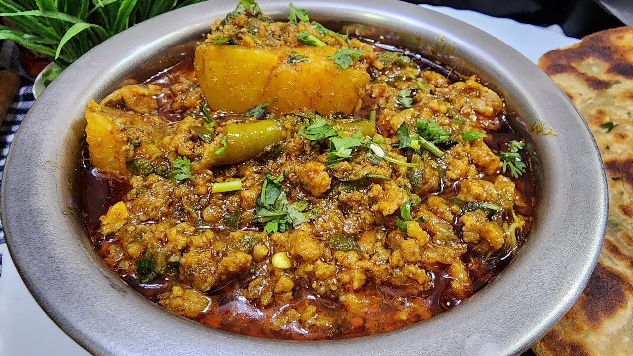 Hyderabadi Keema Methi Aloo - आलू मेथी खीमा हैदराबादी स्टाइल ❤️