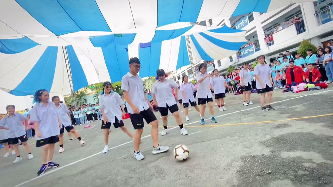 Giải Nhất Flashmob - THPT Nguyễn An Ninh - 12A8 | Thủ Đô Cypher + Trên Tình Bạn Dưới Tình Yêu