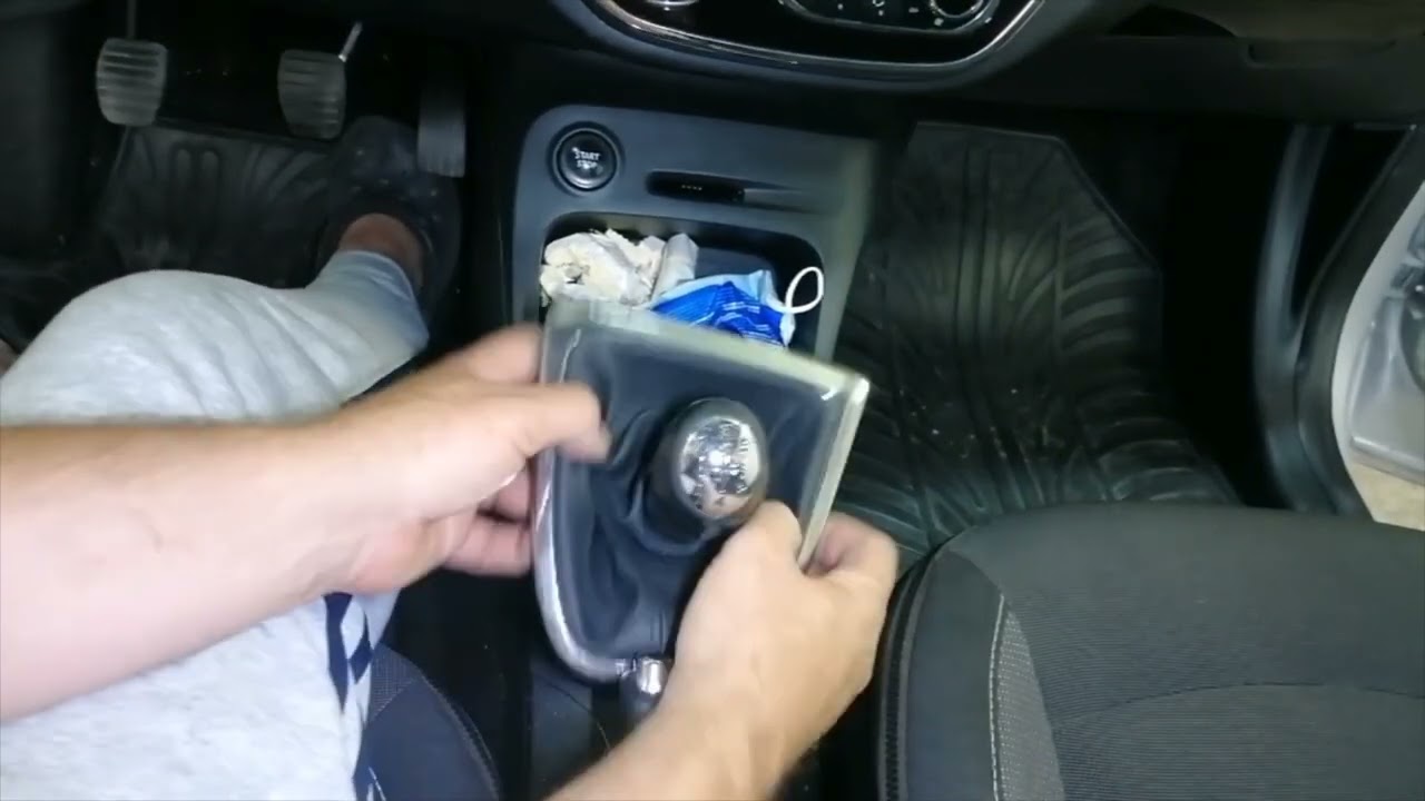 Renault Captur How to Replace Or Remove Shift Leather Cover Gear Gaiter
