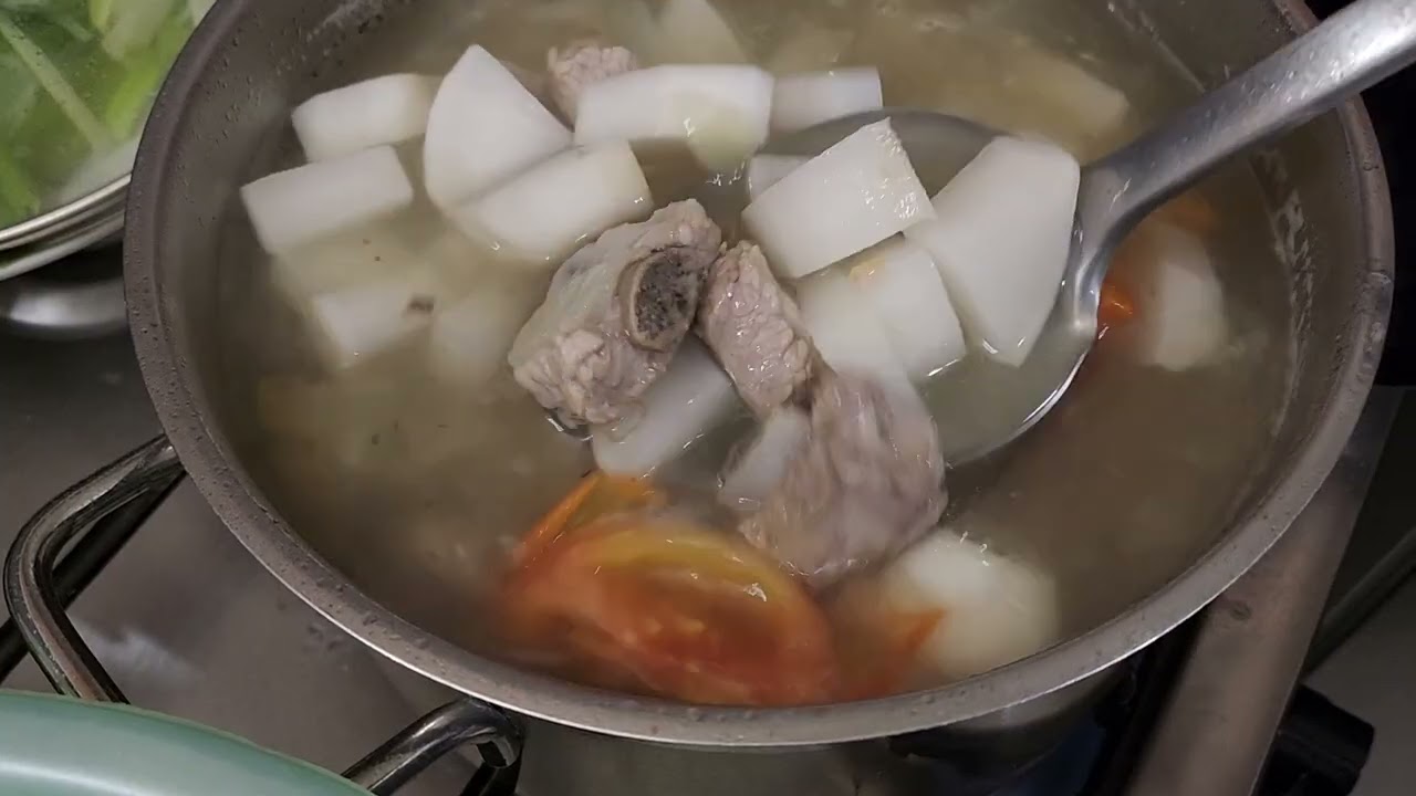 แกงดูกหมูใส่ผักกาดขาวจ้า อร่อยแช่บหลายจ้า👍🥰