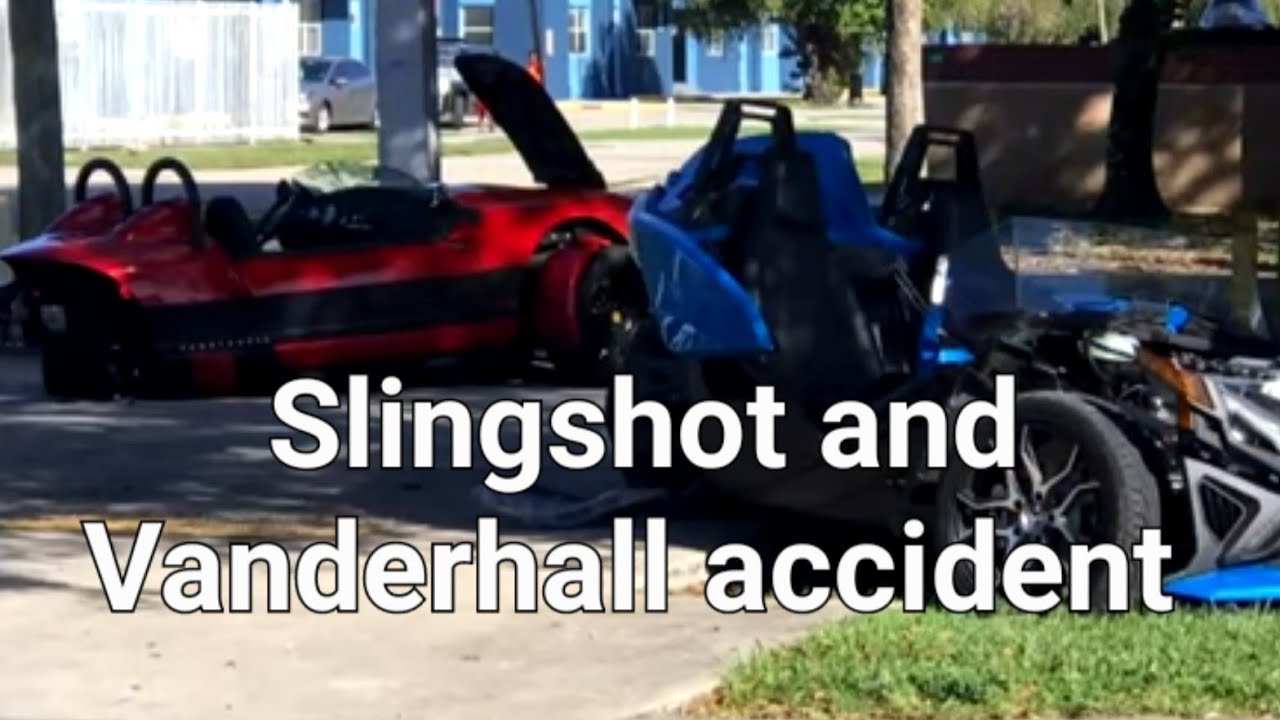 Slingshot and Vanderhall crash! Stay safe three wheeled nation!