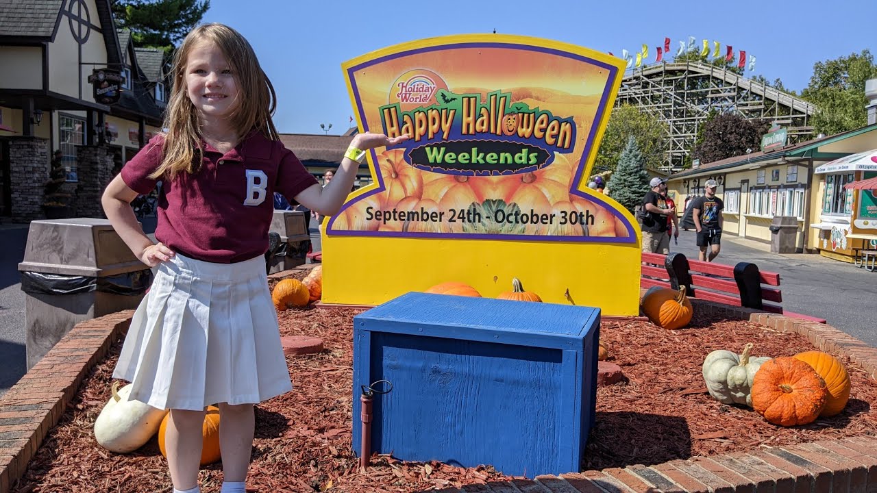 Happy Halloween Weekends - Holiday World & Santa Claus Christmas Store - Sept. 2022