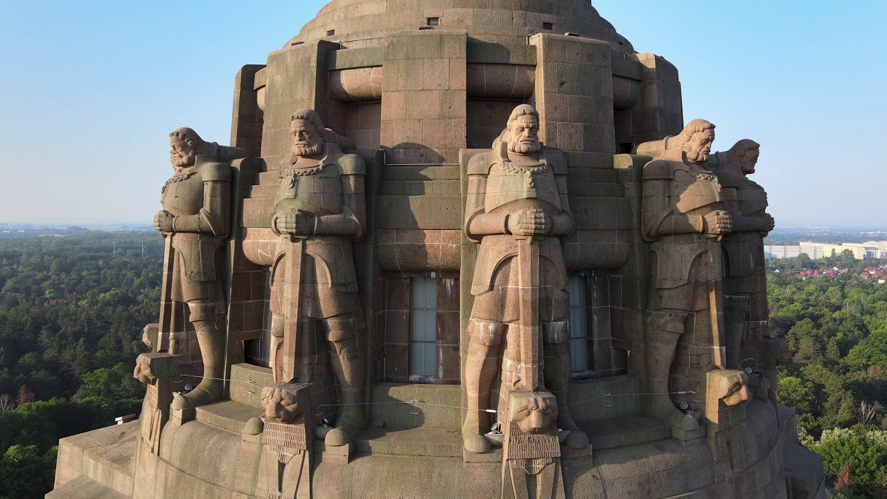 Mit der DJI Mavic Air 2 am Völkerschlachtdenkmal