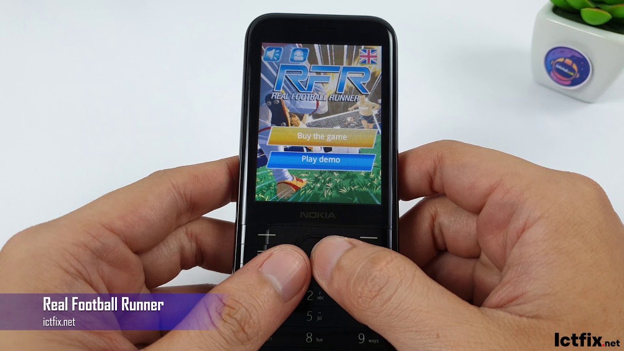 Nokia 8000 4G Test Game Snake, Doodle Jump, Racing Attack , Danger Dash ...