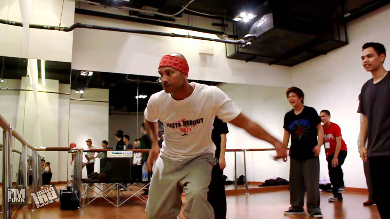 | THAILAND POPPER TV | JR BOOGALOO | WAVING SOLO | 2011