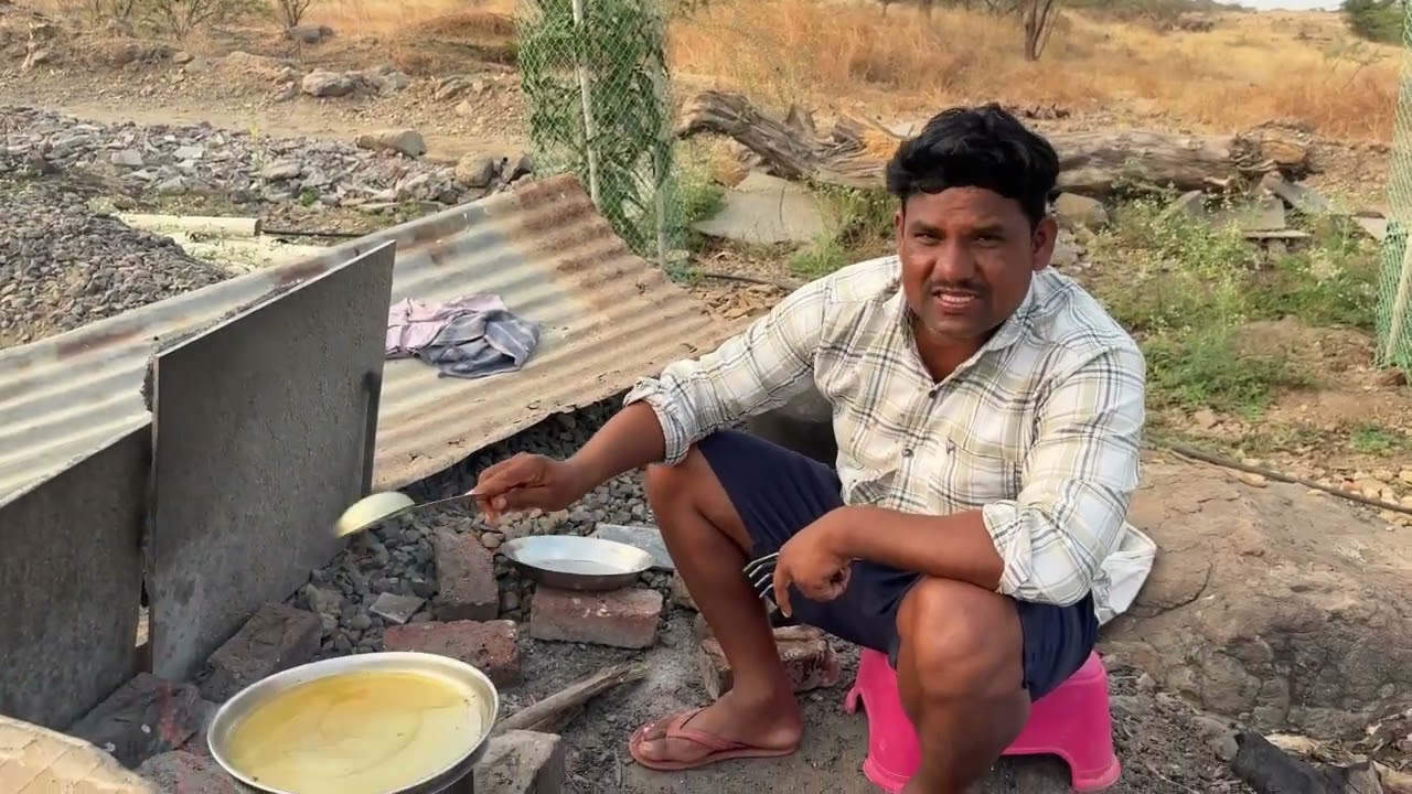 आज नवऱ्याने माझ्या भावासाठी कोंबडा आणला ।नवऱ्याला माझ्या पाहुणचार केल्याशिवाय करमत नाय 😭#गावठीपुनम 