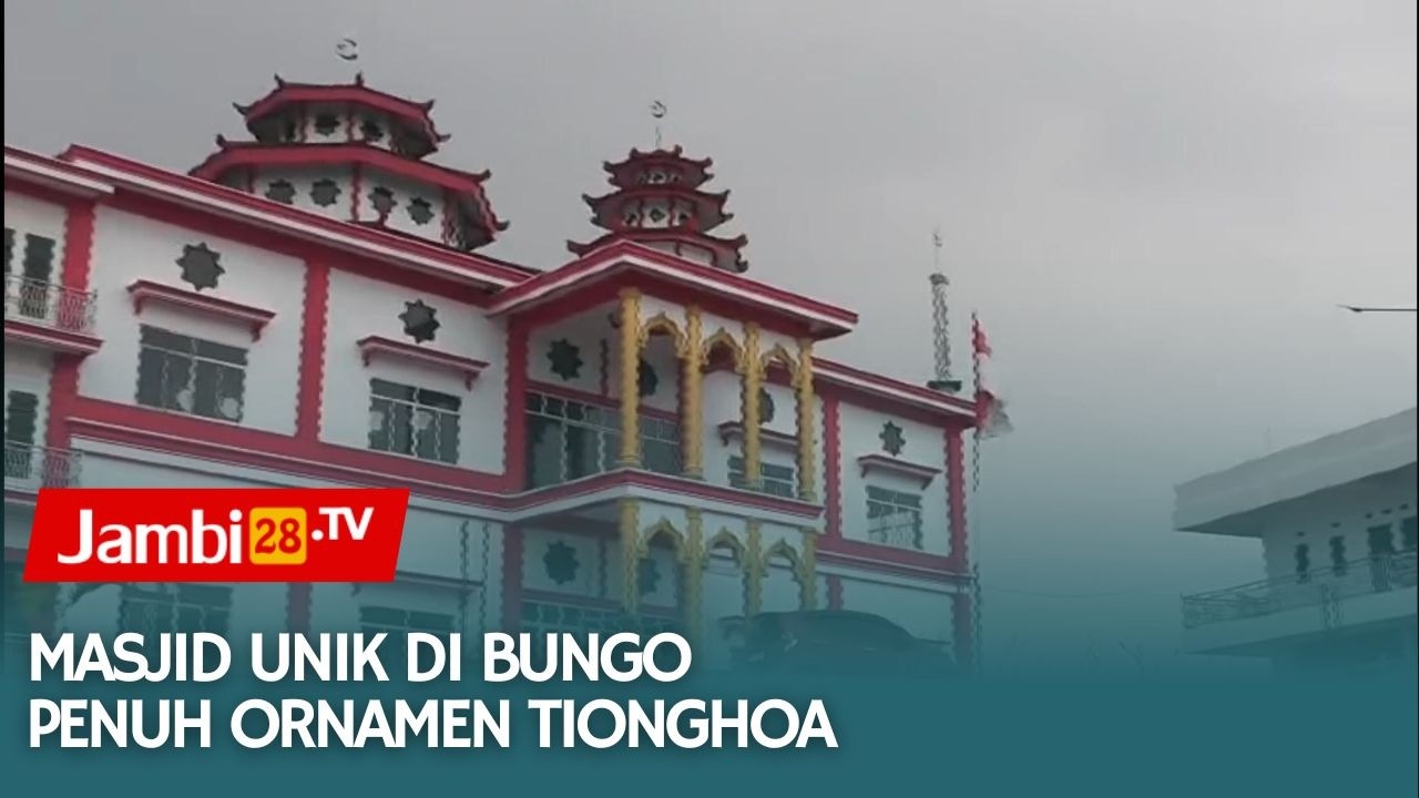 Masjid Unik di Bungo Penuh Ornamen Tionghoa