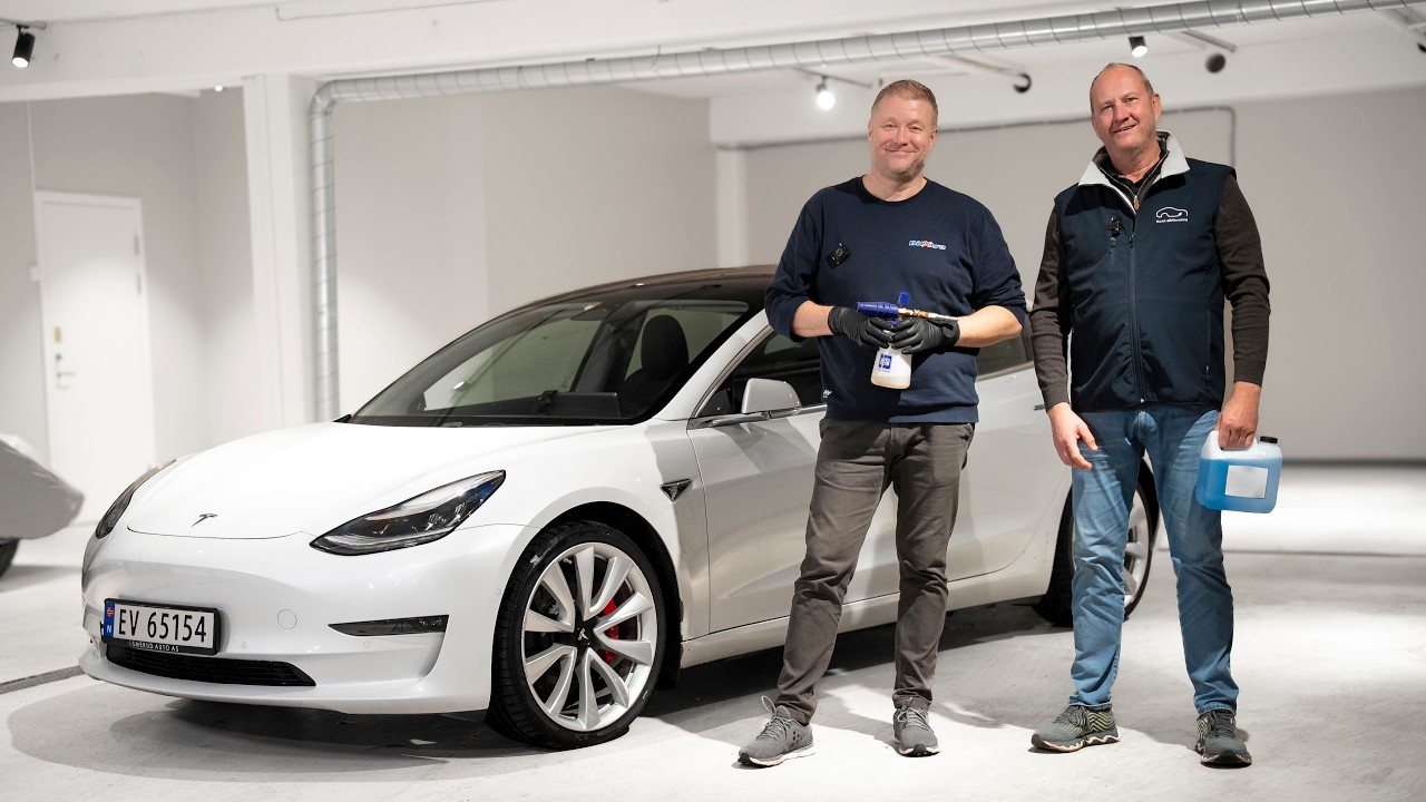 Slik vasker du bilen som en proff: komplett guide