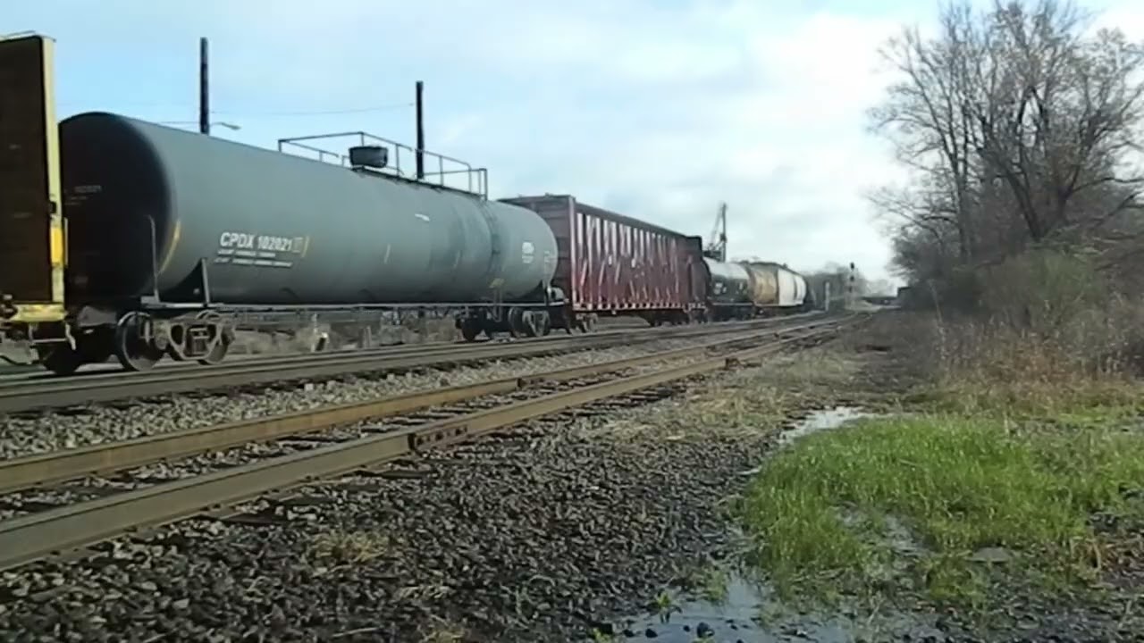CSX 3153 & CSX 3043 Leads Mixed Freight & Coal Train - 3/10/2026