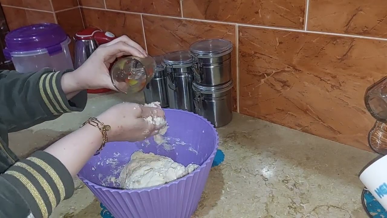 الله اكبر علينا👋  المحبة مكتوبة لينا 🫶