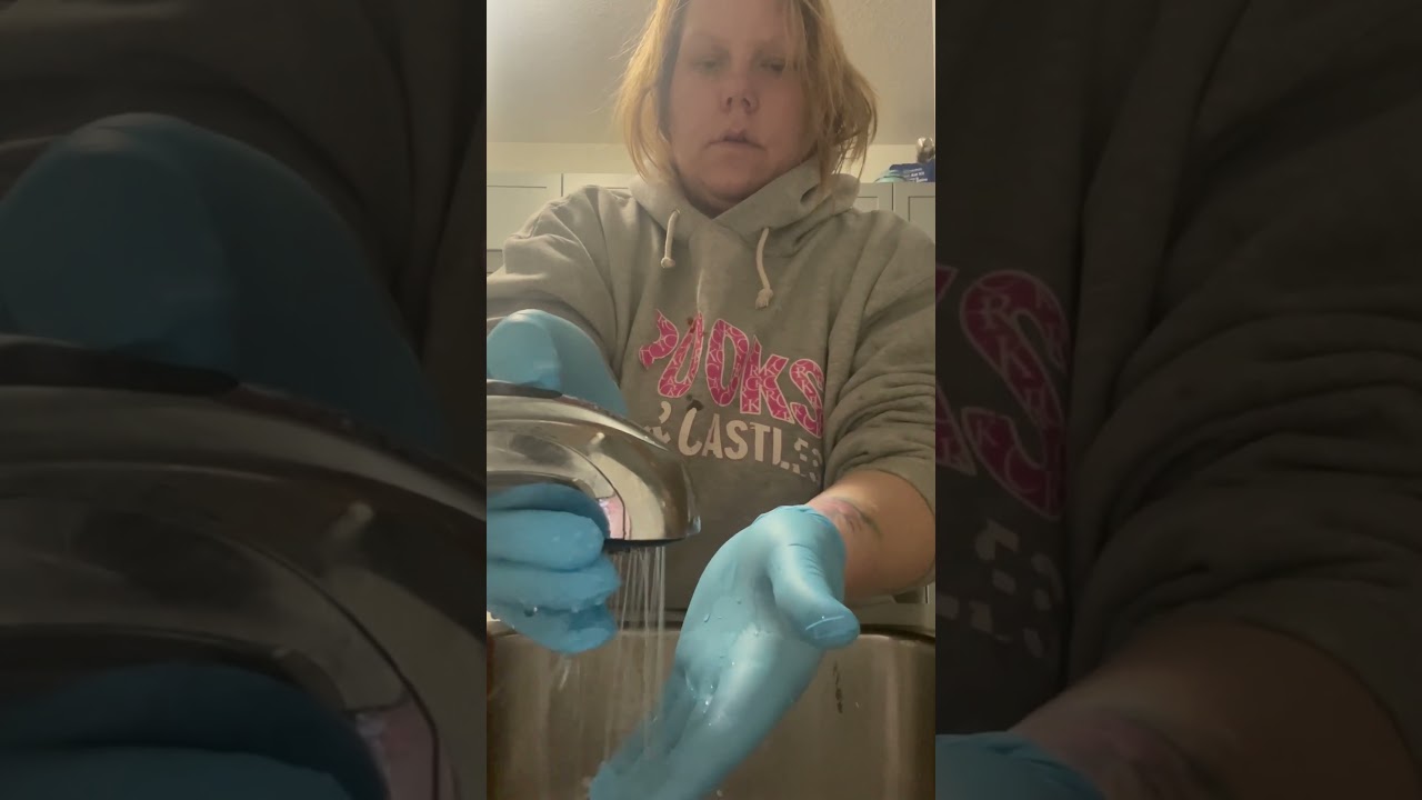 ASMR washing hans #asmr #asmrsounds #asmr #washinghands