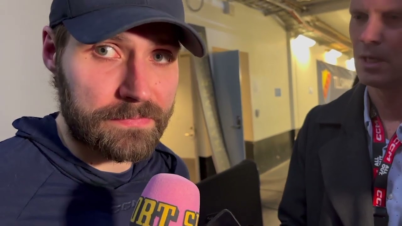 Ludvig Rensfeldt efter Djurgårdsfansens banderoll | Djurgårdens IF - Brynäs IF G4 | 2024-04-23