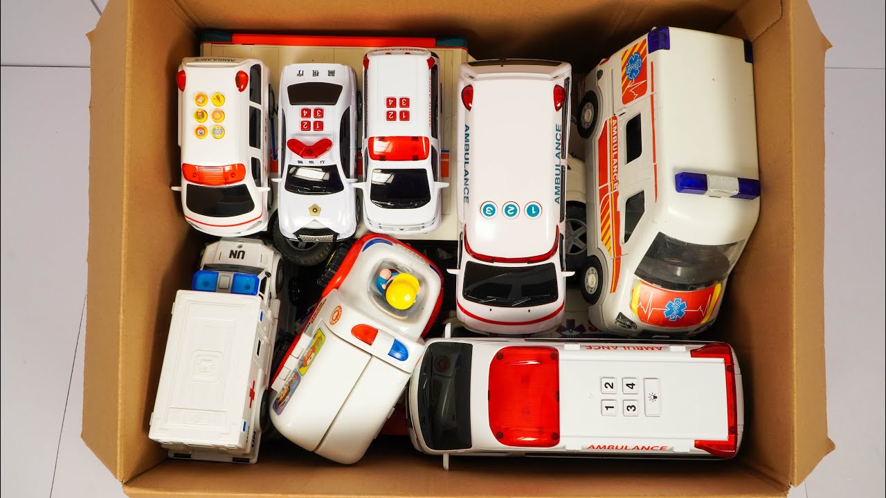 救急車のミニカー走る☆緊急走行テスト☆坂道走る｜ Ambulance miniature car runs! Emergensy driving test