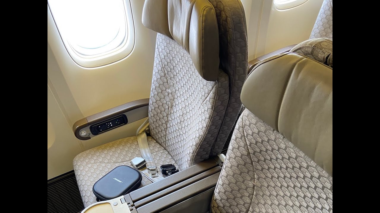 EVA B777-300ER Premium Economy Class Kuala Lumpur to Taipei BR228 長榮航空B777-300 吉隆坡桃園豪華經濟艙