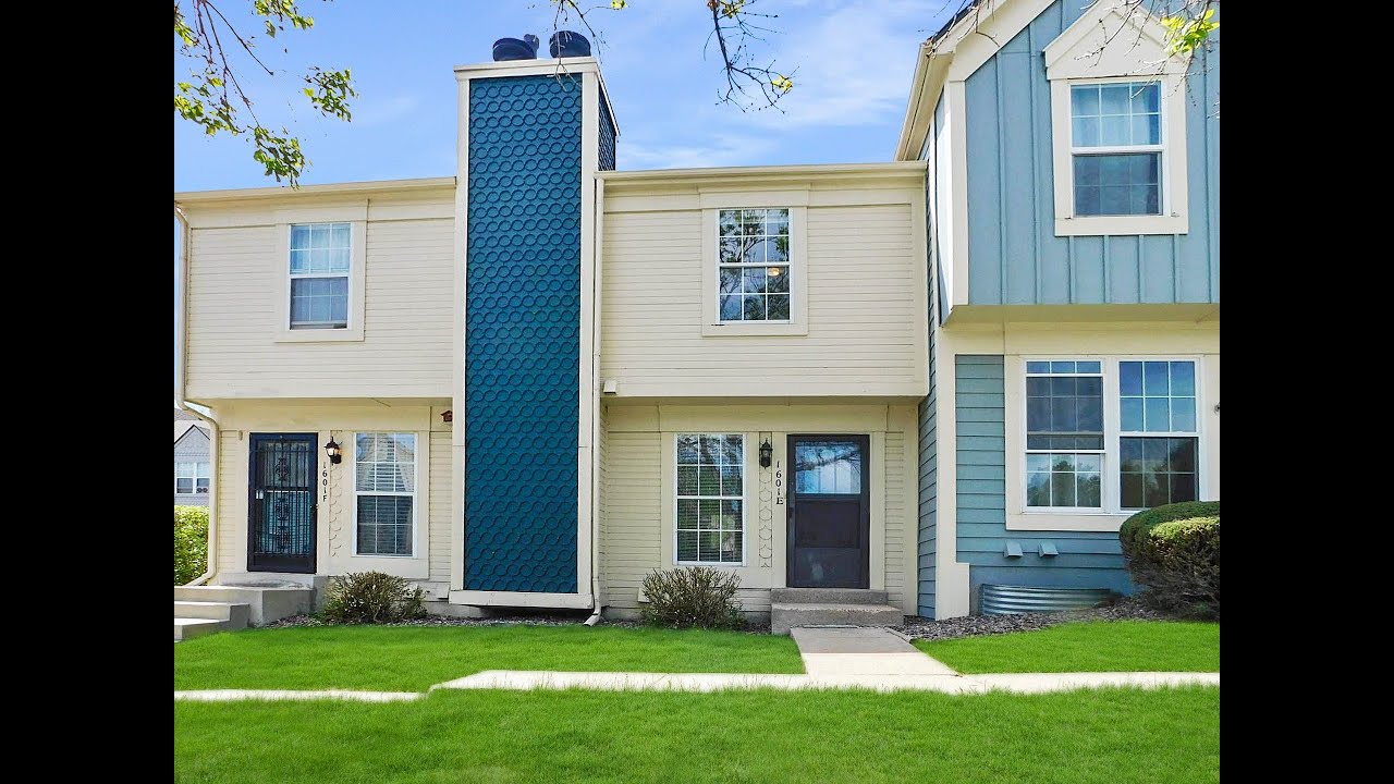 Aurora Townhomes for Rent 2BR/1BA by Aurora Property Management