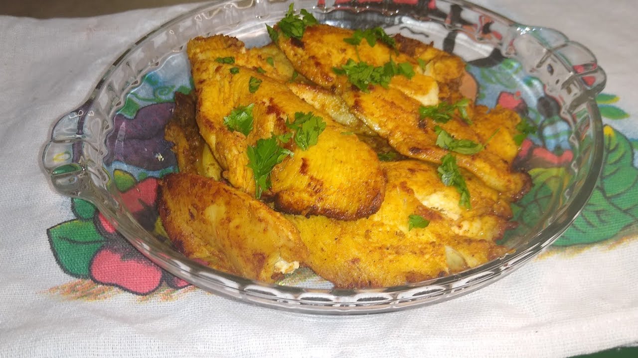 Peito de frango com um toque especial , açafrão da uma cor é gostinho maravilhoso 😋😘