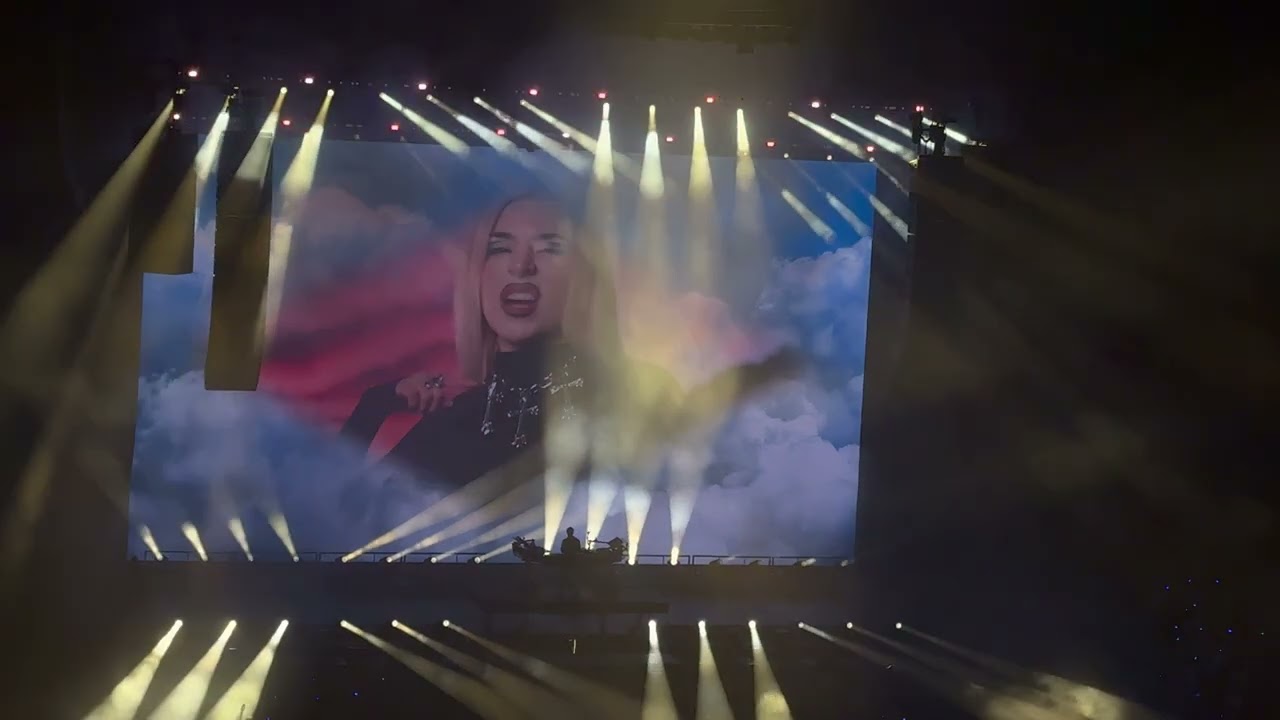 KYGO lit up the stage with  ‘Whatever ft Ava Max’ at Bell Centre , Montréal [WorldTour2024] 4K