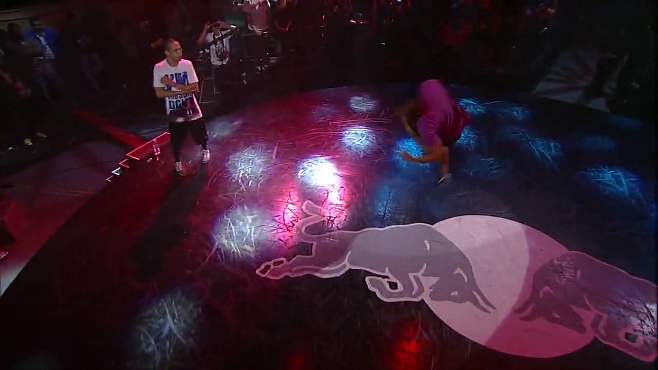 LILOU VS MORRIS - Red Bull BC One 2009 (HD)