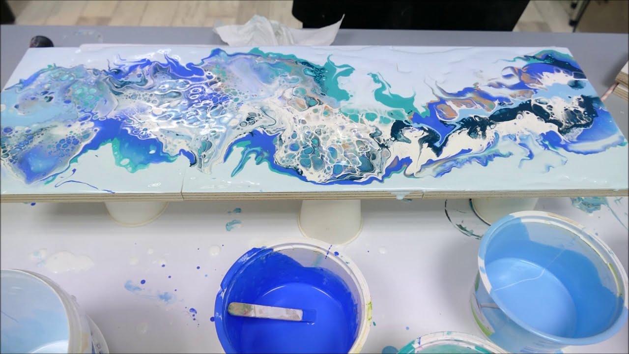 Live acryl gieten met fohn / acrylic dutch pouring with hairdryer, door kunstenares Bertina Tilma