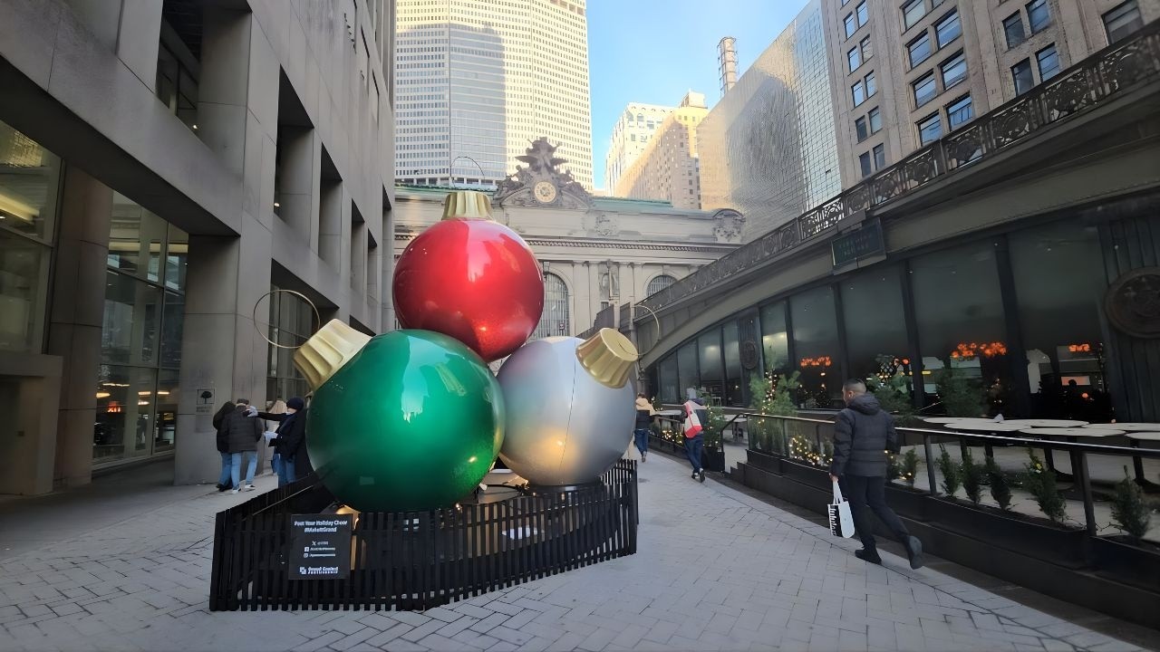 New York Christmas Tour 🎄 Grand Central to Bryant Park | Holiday Vibes 4K Walking