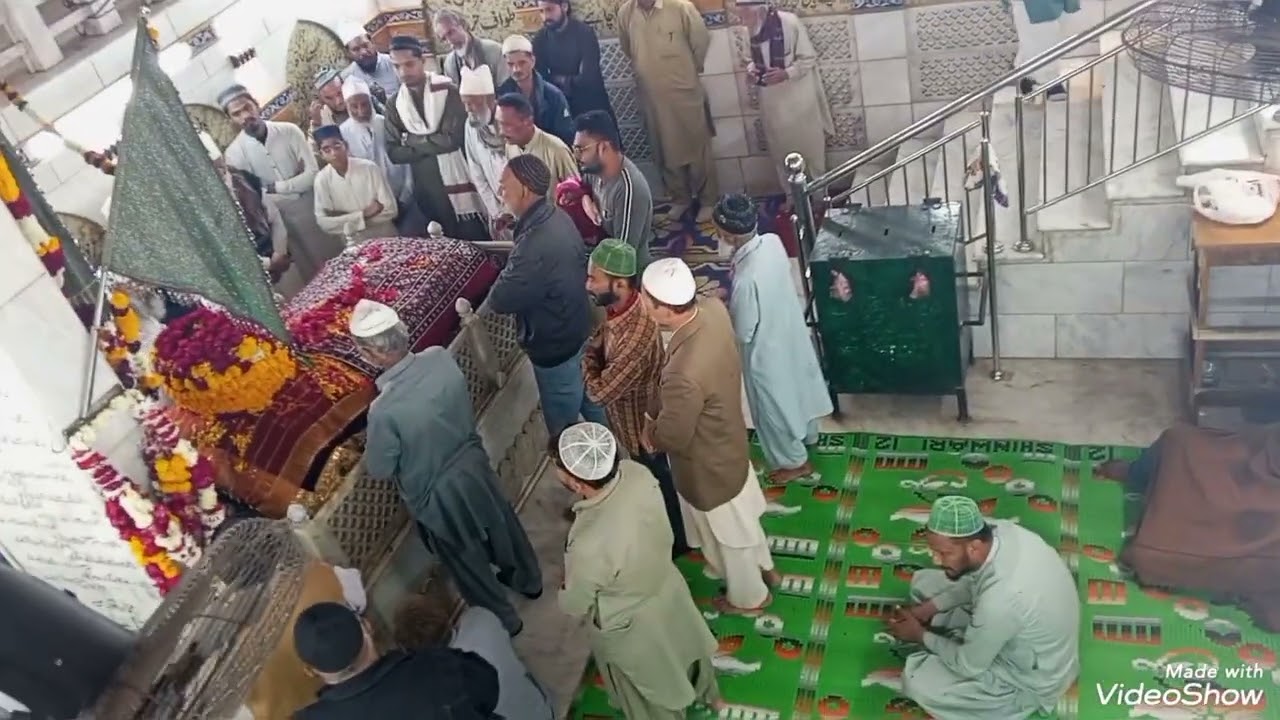 Hazrat Baba Kutb e Alam Shah Bukhari, Jama clothes Market Karachi