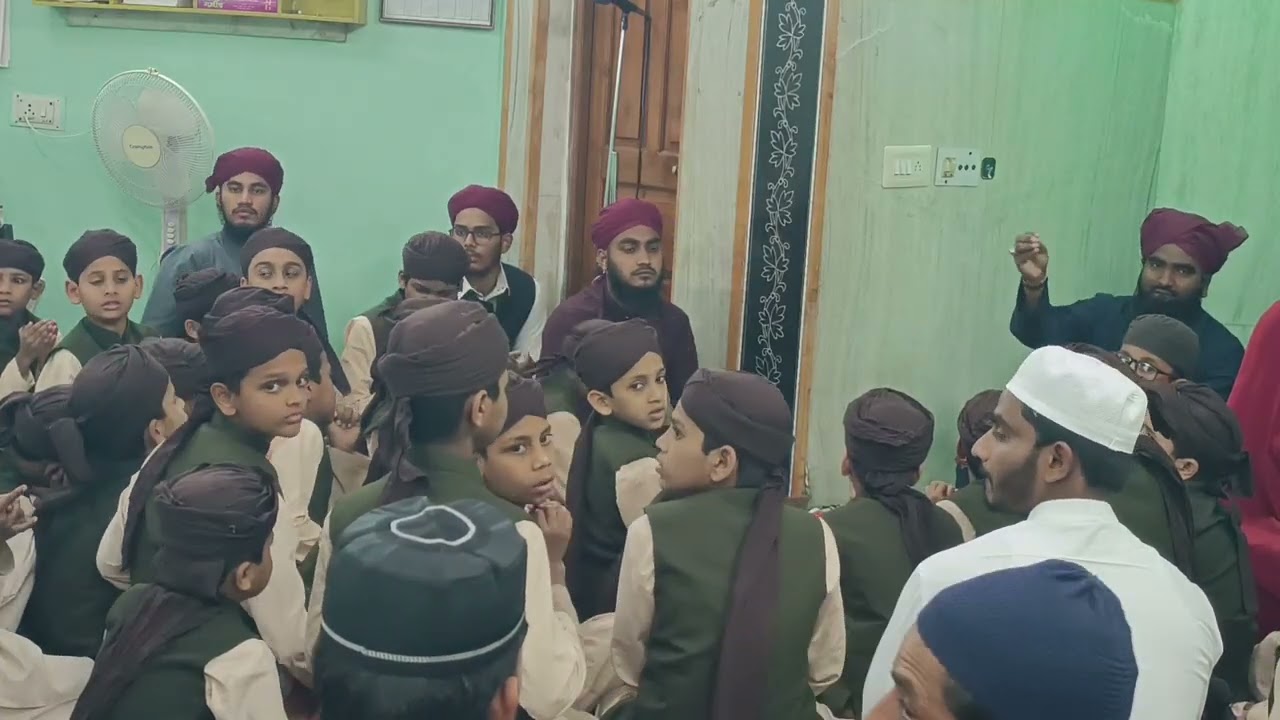 Masjid e noor o munawer me jalsa e shabe barath