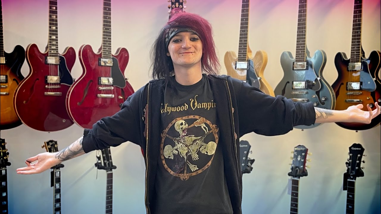 I visited the GIBSON GUITARS Private Showroom!