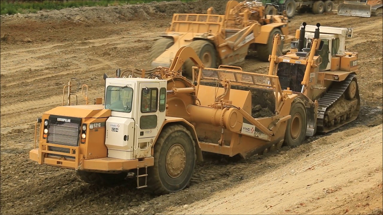 Caterpillar CAT 631G and D10T